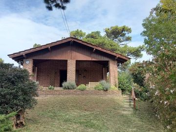VENTA CASA 2 AMBIENTES LOTE 700 M VILLA GESELL