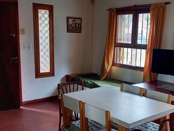 VENTA CASA 2 AMBIENTES LOTE 700 M VILLA GESELL