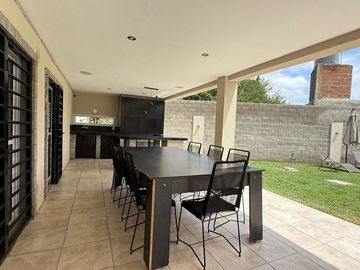 CASA EN VENTA  FRANCISCO ALVAREZ DE CATEGORIA