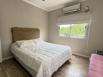 CASA EN VENTA  FRANCISCO ALVAREZ DE CATEGORIA