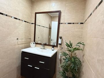 CASA EN VENTA  FRANCISCO ALVAREZ DE CATEGORIA