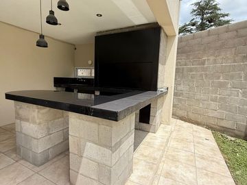 CASA EN VENTA  FRANCISCO ALVAREZ DE CATEGORIA