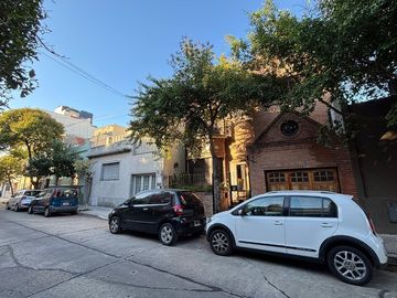 Venta casa 6 ambientes en Parque Chacabuco