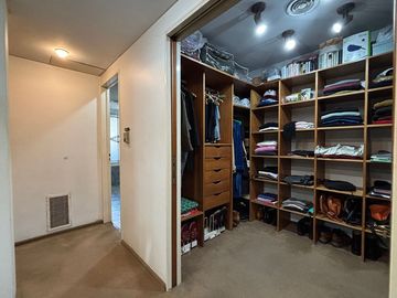 Venta casa 6 ambientes en Parque Chacabuco