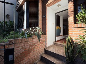 Venta casa 6 ambientes en Parque Chacabuco