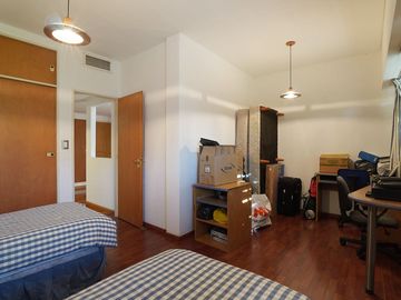 Venta casa 6 ambientes en Parque Chacabuco