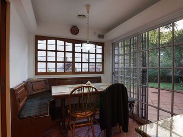 Venta casa 6 ambientes en Parque Chacabuco