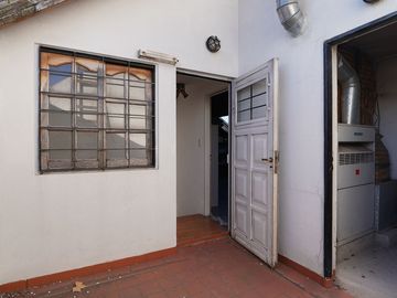Venta casa 6 ambientes en Parque Chacabuco