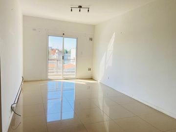 VENTA DOS AMBIENTES VILLA LUZURIAGA