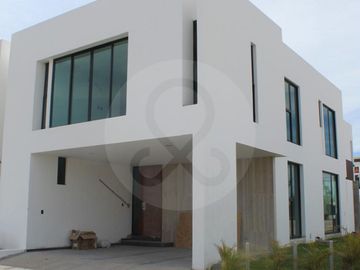 MARALTO Casa en venta en Fraccionamiento Sábalo Cerritos
