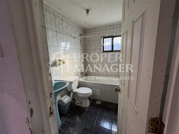 Sitio en Venta en Casa de 120 m2 + 9 Deptos Studio 18 m2 - Terreno 375 m2