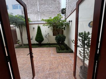 Casa en  a pasos de Universidad la Catolica
