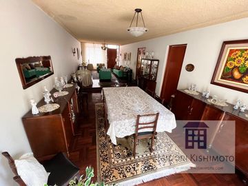 Casa en  a pasos de Universidad la Catolica