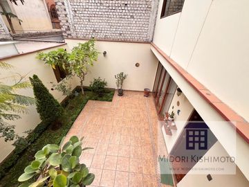 Casa en  a pasos de Universidad la Catolica