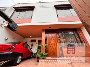 Casa en  a pasos de Universidad la Catolica