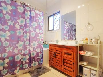 En Cotizado Barrio Casa en Condominio 3 dorm. Venta Santiago