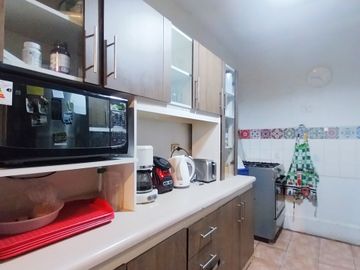 En Cotizado Barrio Casa en Condominio 3 dorm. Venta Santiago