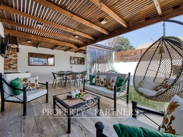 Venta de espectacular y hermosa casa con acceso controlado 24/7 en Peñalolén