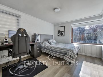 Venta de espectacular y hermosa casa con acceso controlado 24/7 en Peñalolén