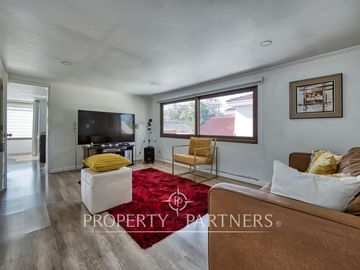 Venta de espectacular y hermosa casa con acceso controlado 24/7 en Peñalolén
