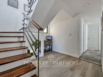 Venta de espectacular y hermosa casa con acceso controlado 24/7 en Peñalolén