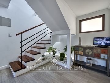 Venta de espectacular y hermosa casa con acceso controlado 24/7 en Peñalolén