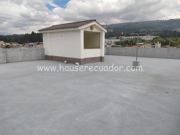 Amplio departamento con 2 habitaciones y buena conectividad con excelente vista en Santa Isabel