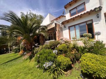 Venta Casa 240 m2 Arboretum 4D, 3B, Terraza, Piscina 4 Est
