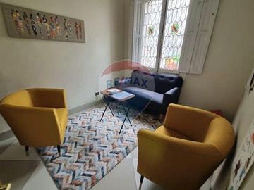 OFICINA EN VENTA/CASA COMERCIAL