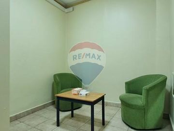 OFICINA EN VENTA/CASA COMERCIAL