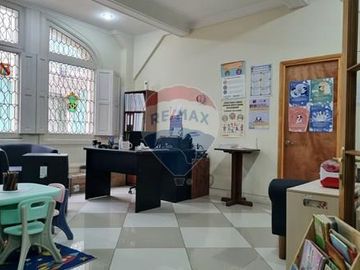 OFICINA EN VENTA/CASA COMERCIAL