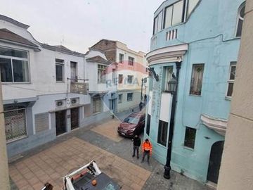 OFICINA EN VENTA/CASA COMERCIAL