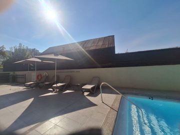 Vende depto la cisterna  2827 UF