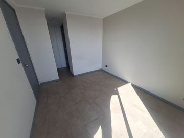 Vende depto la cisterna  2827 UF