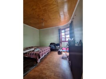 Vende inmueble uso comercial