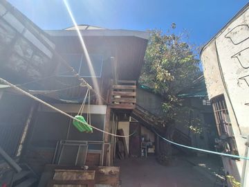 Vende inmueble uso comercial