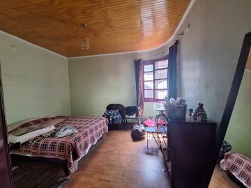 Vende inmueble uso comercial