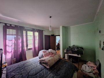 Vende inmueble uso comercial