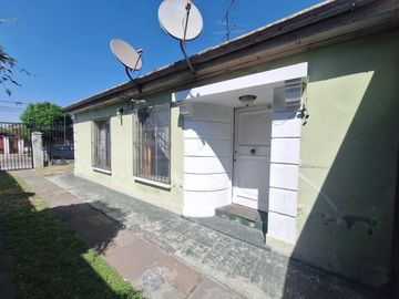 Oportunidad  casa La Cisterna  , gran patio  6188 UF