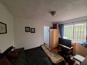 Oportunidad  casa La Cisterna  , gran patio  6188 UF