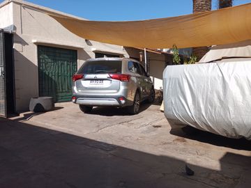 Vendo Amplia Y Hermosa Casa, América & 12 De Febrero, S.bdo.