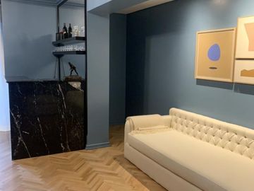 Venta Departamento de 5 ambientes con terraza y parrilla en Palermo Chico