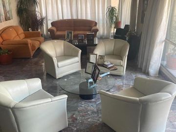 4 ambientes con dependencia y cocheras - Coronel Diaz 2100