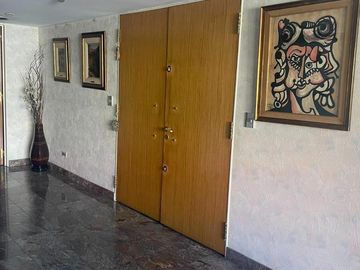 4 ambientes con dependencia y cocheras - Coronel Diaz 2100
