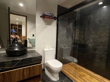 CASA PAROTA  ESPECTACULAR RESIDENCIA EN LOMAS DE COCOYOC