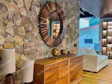 CASA PAROTA  ESPECTACULAR RESIDENCIA EN LOMAS DE COCOYOC
