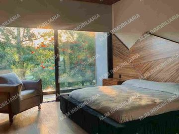 CASA PAROTA  ESPECTACULAR RESIDENCIA EN LOMAS DE COCOYOC