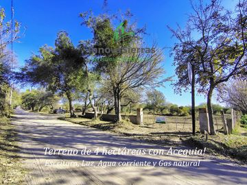 Atención Oportunidad Terreno de 4 Hectáreas en Venta, Acequia y Gas Natural, Traslasierra