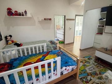 Casa en venta - 5 Dormitorios 1 Baño - Canning