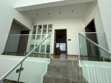 Casa en venta - 5 Dormitorios 1 Baño - Canning